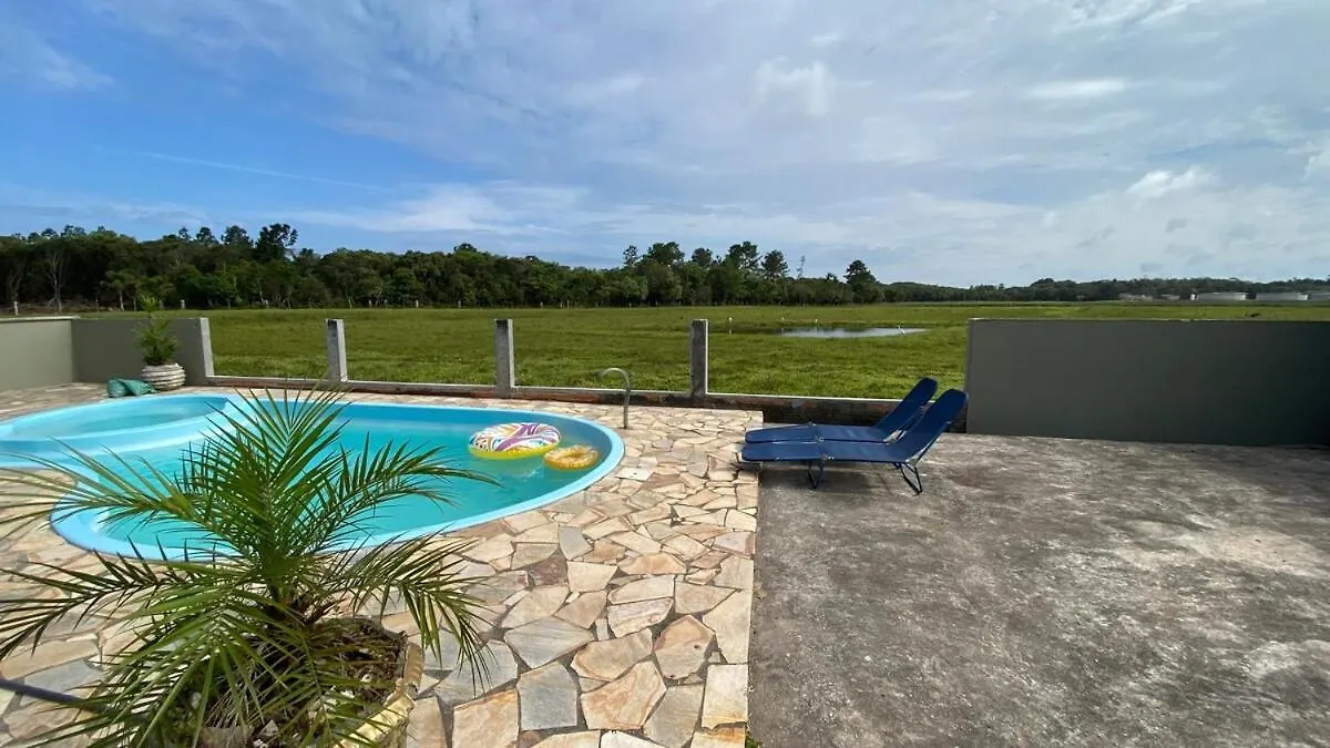 Hébergement de vacances Casa Chacara Na Praia Balneario Barra do Sul Brésil
